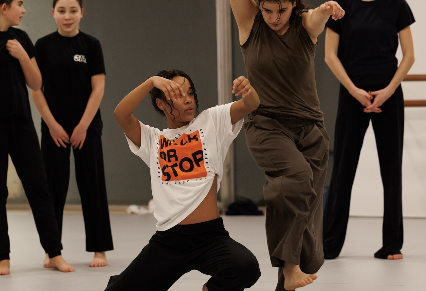 Arte Total promove aula aberta de dança contemporânea a favor da Liga Portuguesa Contra o Cancro